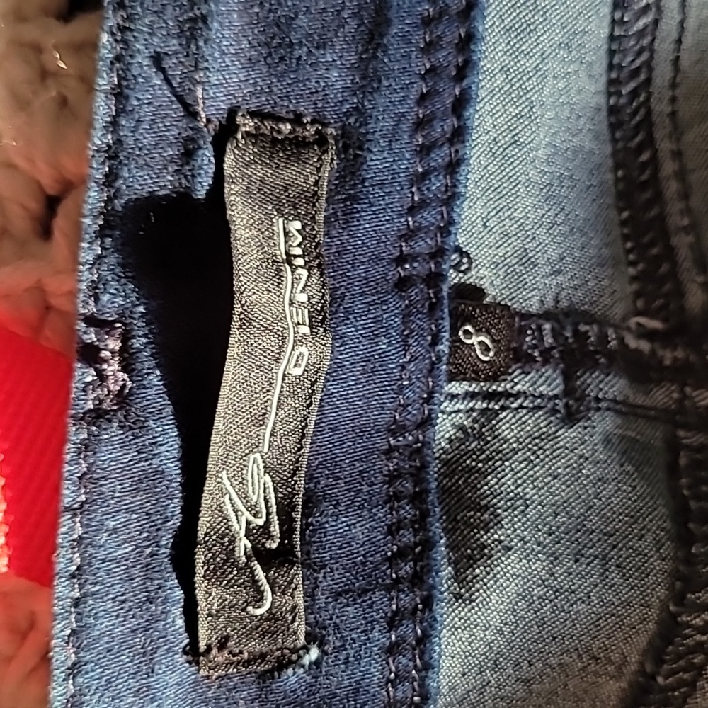 Jeans - Picture 3 of 3